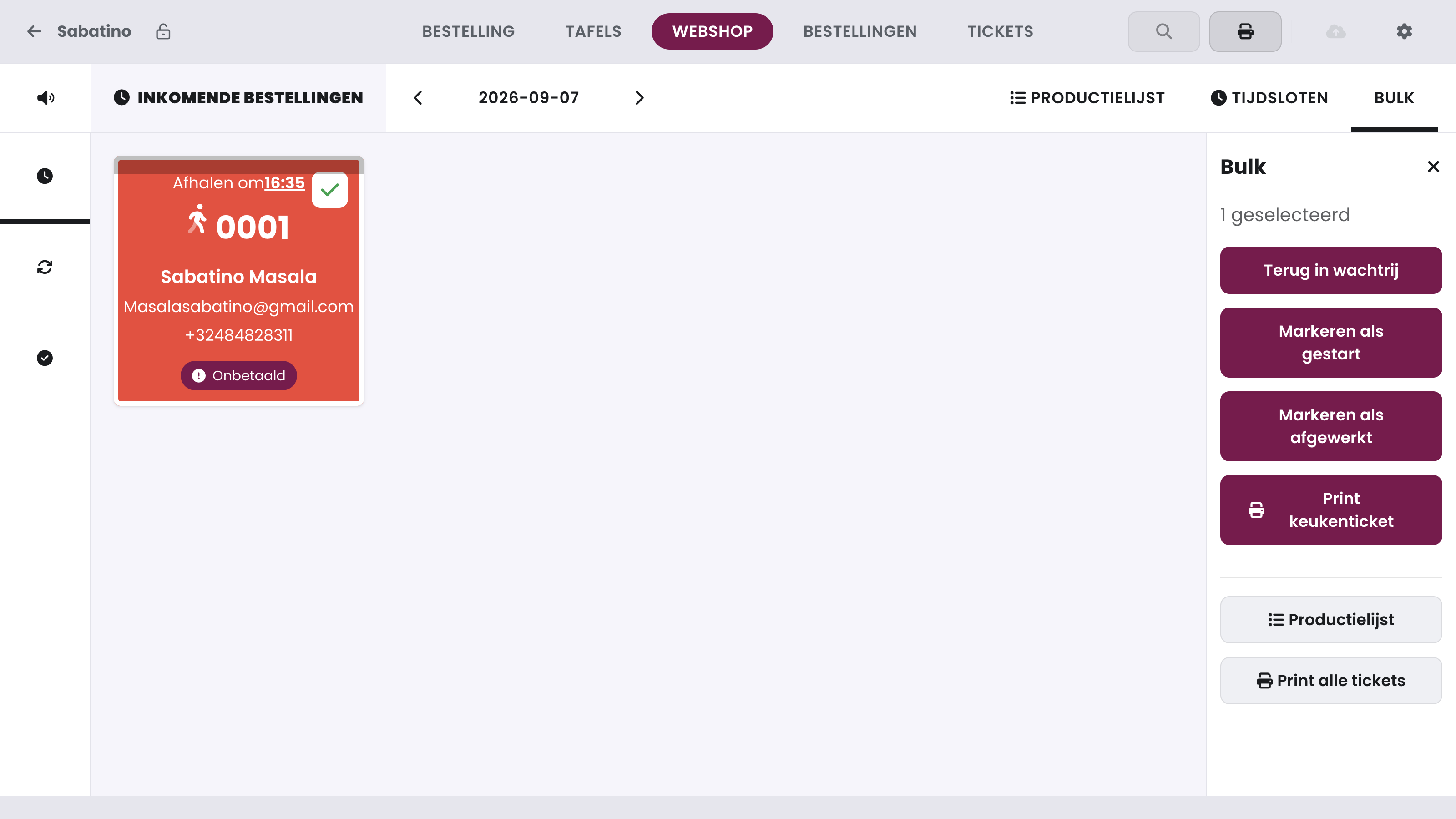 Bulk mode: the card is ticked (1 selected) and the Bulk side panel shows the status actions (1), Print kitchen ticket (2) and, at the bottom, Production list and Print all tickets (3).